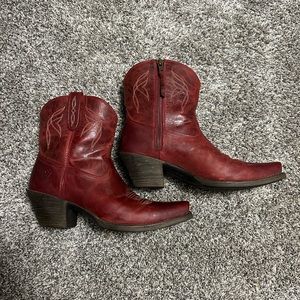 Size 9B Ariat Red Boots
